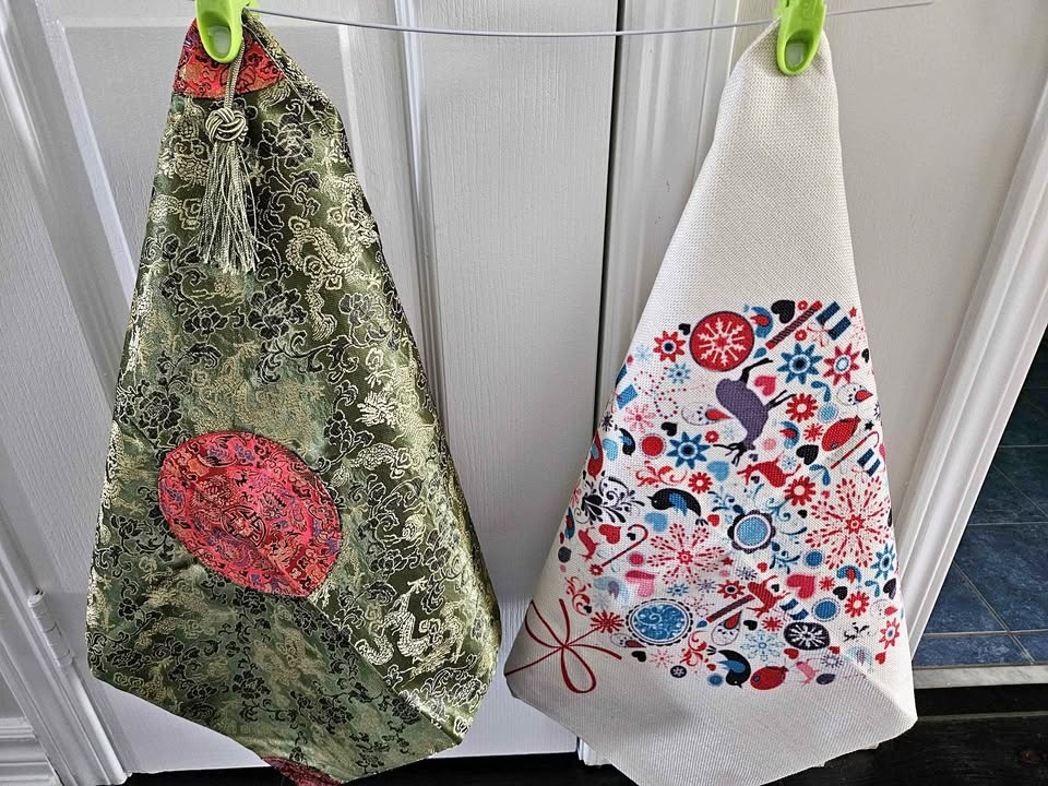 Cushions and home decor items for sale. Canvas, cotton, silk. Br
