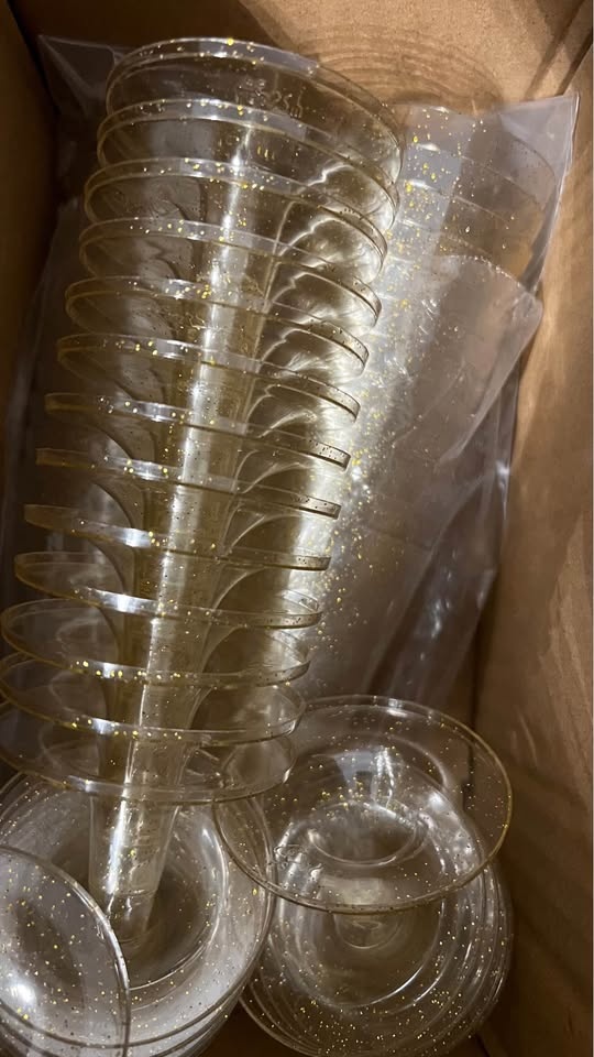Champagne Glasses - 23 pcs, Gold, New - photo 2