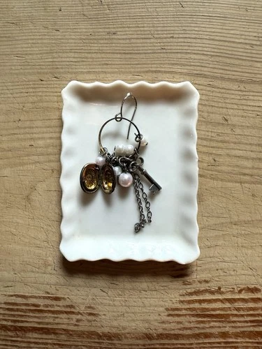 Vintage Charm Dangle Pierced Earrings With Locket And Key - photo 2