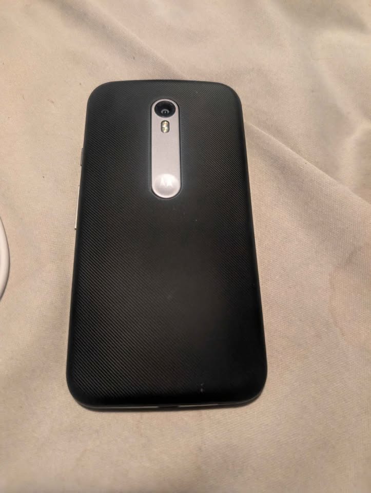 8gb unlocked Motorola G 3rd gen - photo 2