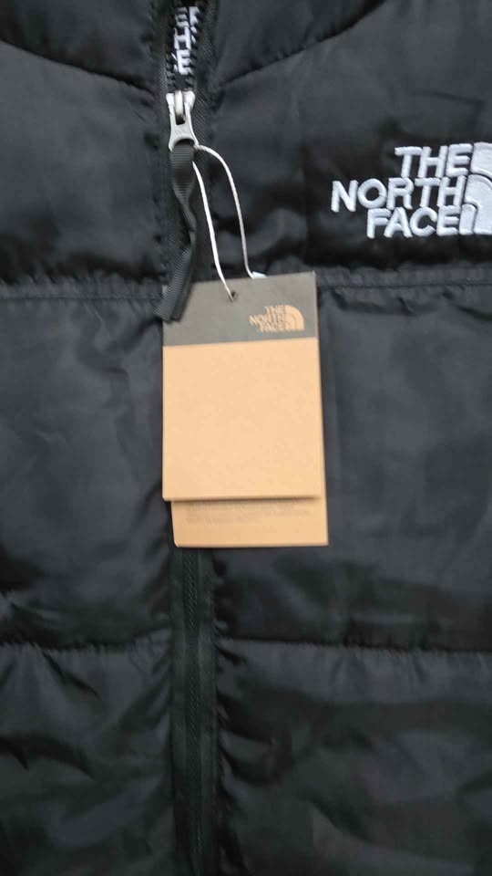 The North Face Puffer Vest - Medium - photo 2