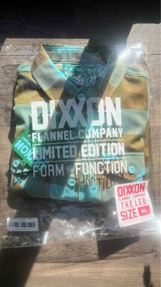 DIXXON “THE LEO” WOMENS LARGE FLANNEL - photo 4