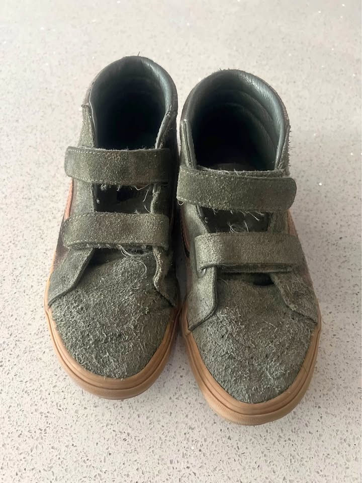 Green Suede Vans size 4
