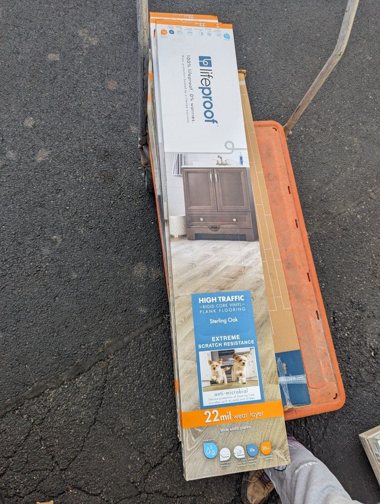 LifeProof Plank Flooring Sterling Oak 8pc Box Set New