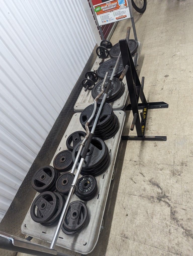 Weight Plate Set With Tree And 2 Bars