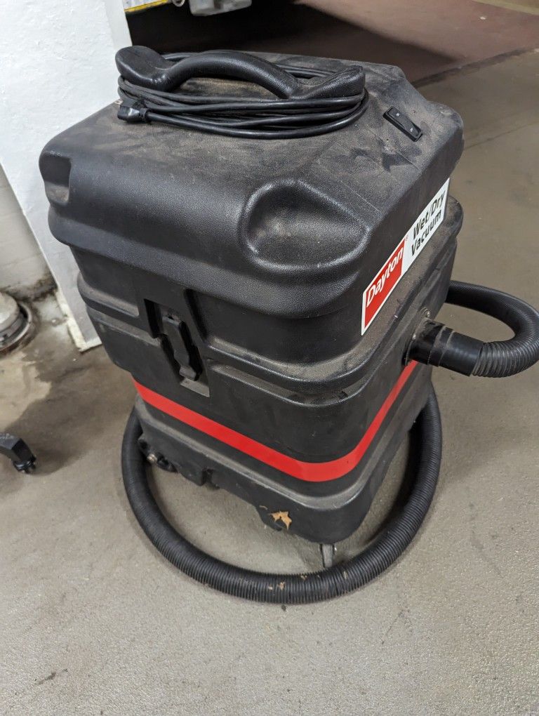 Dayton Commercial Wet/Dry Shop Vac - photo 3