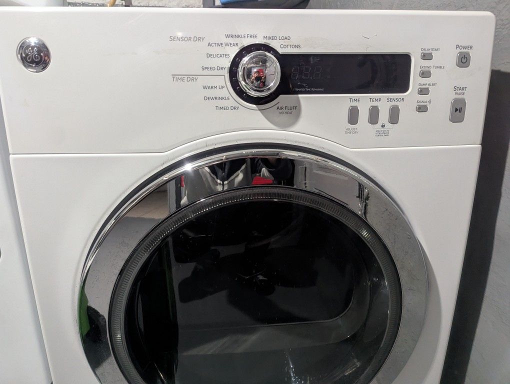 GE Electric Dryer New - photo 2