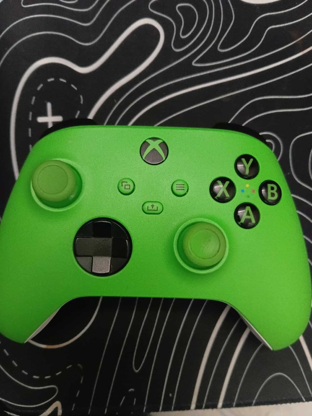 Green Xbox One Controller