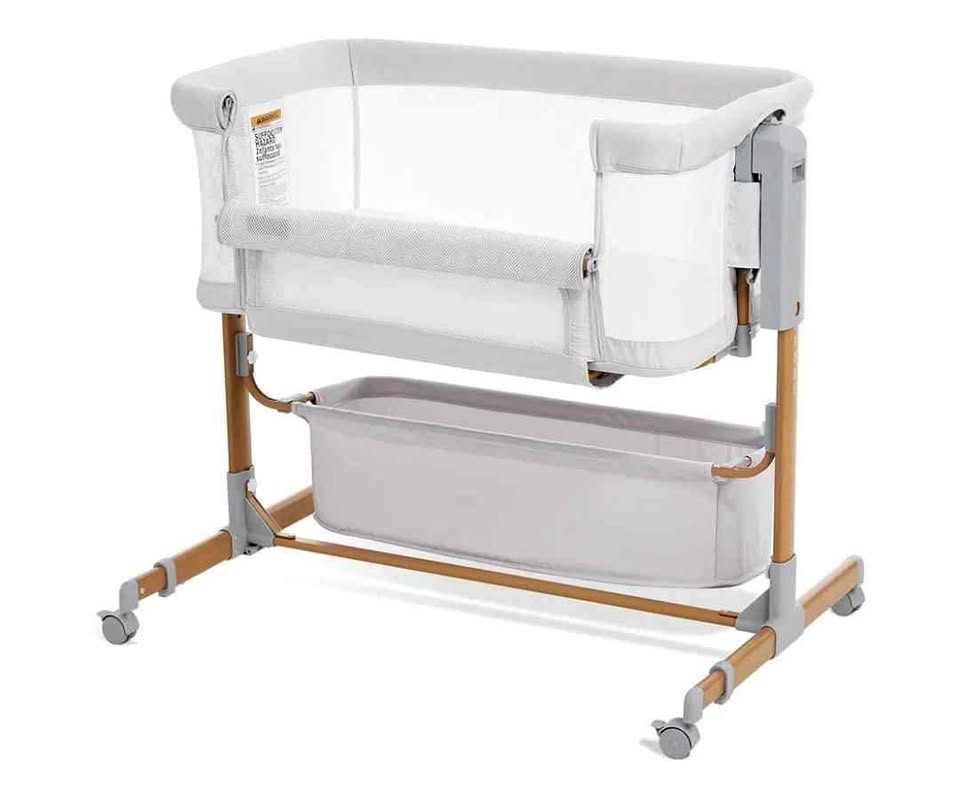NEW Baby Bassinet