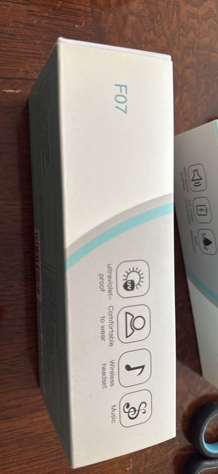 Sunglasses with Bluetooth Speaker - photo 3