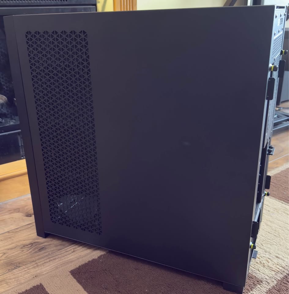 Corsair iCUE 5000D Airflow PC Case - photo 4