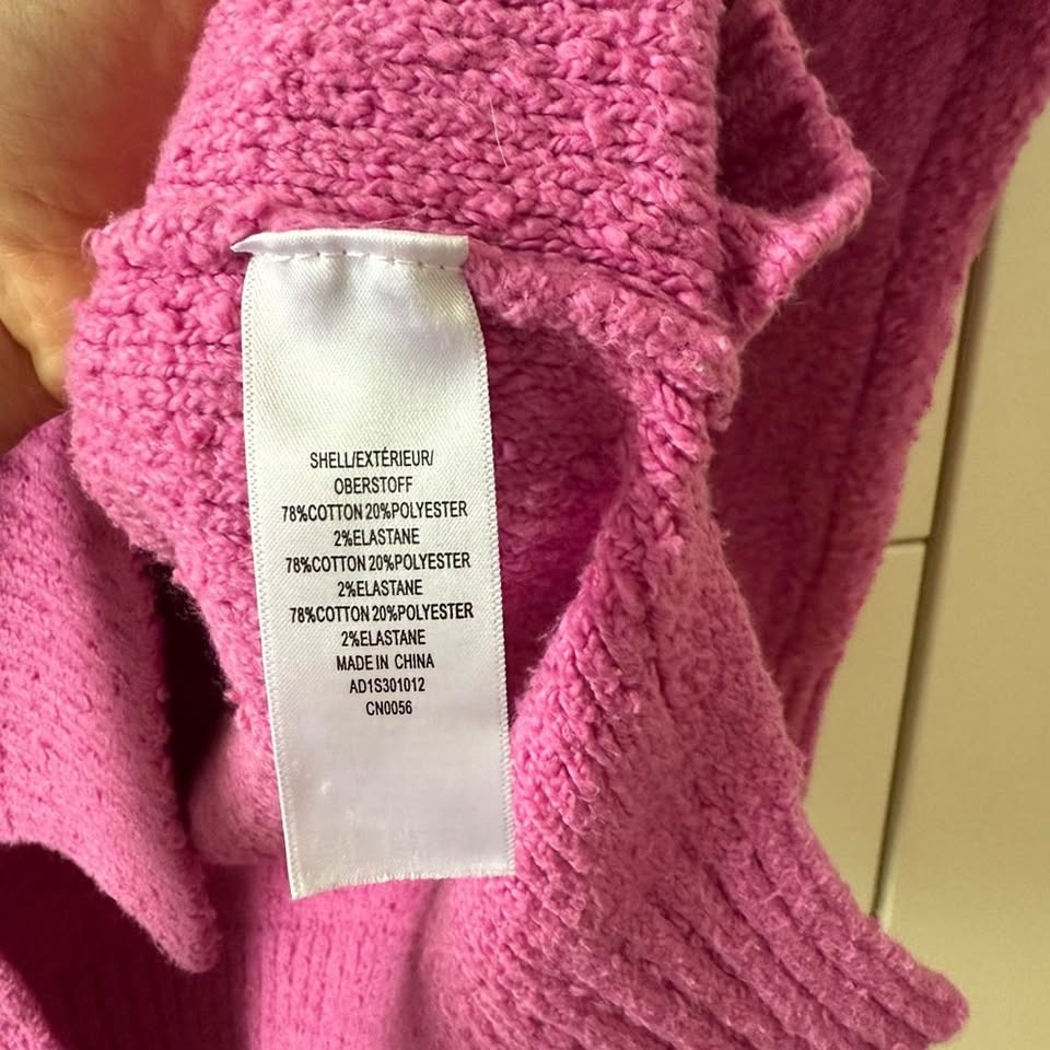 Adrianna Papell Pink Bouclé Knit V-Neck Sweater – Size S - photo 5