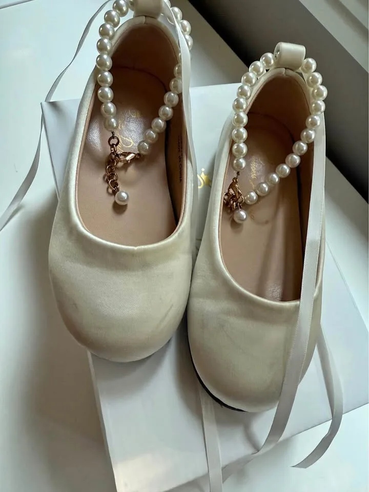 Princess Daliana Flower Girl Flats - Size 9T thumbnail