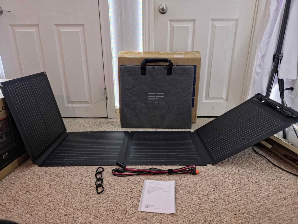 New EcoFlow 110W Portable Solar Panel (Foldable) + Carry Bag - photo 2