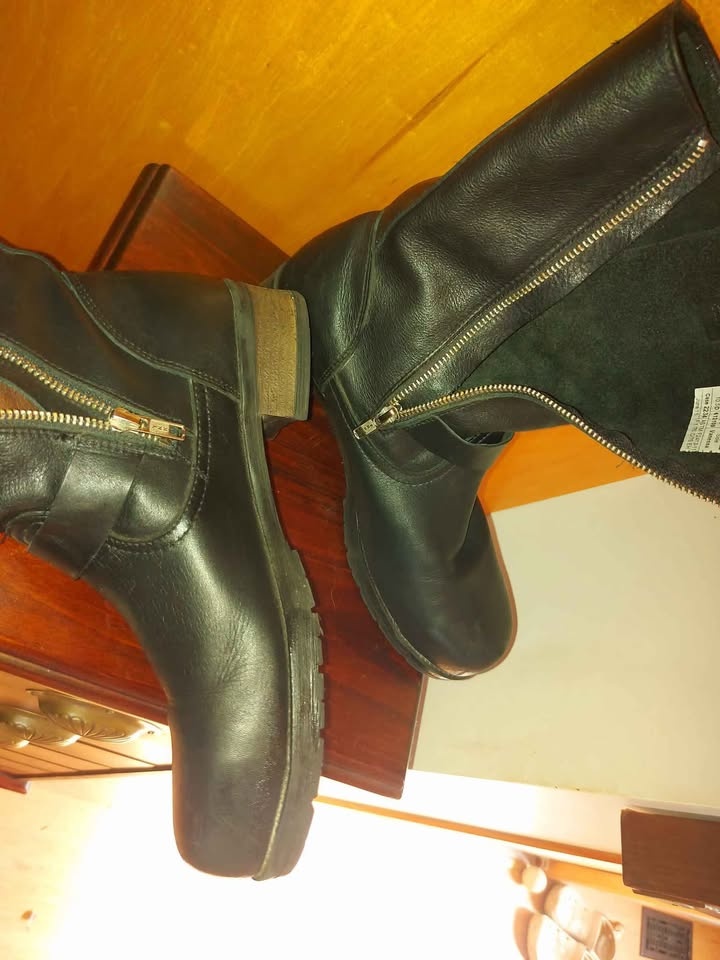 Women's Steeltoe Safety Boots sz 10.5