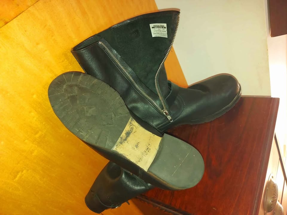 Women's Steeltoe Safety Boots sz 10.5 - photo 3