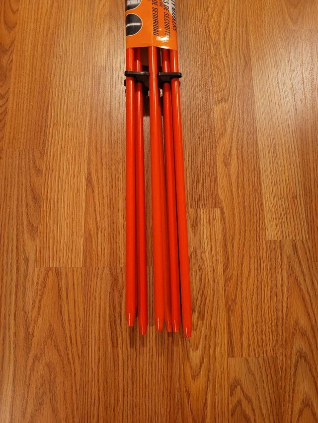 NEW PolarXtreme Safety Markers 8PK Fiberglass Reflective Poles - photo 2