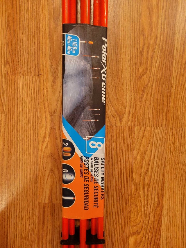 NEW PolarXtreme Safety Markers 8PK Fiberglass Reflective Poles - photo 3