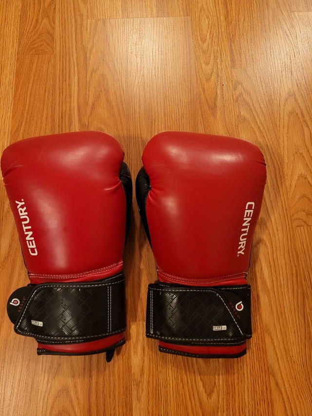 Brand New Men's Century Red Boxing Gloves