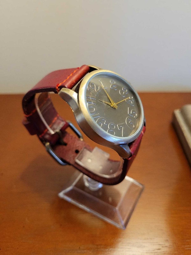 Brand New Red Women's Fashion Watch - photo 3