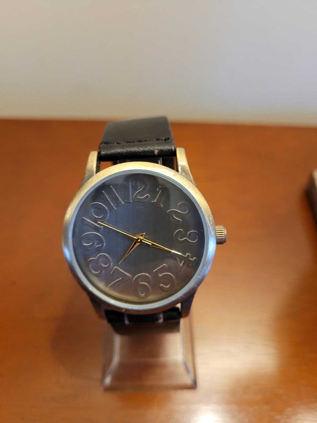 Brand New Black Women's Fashion Watch