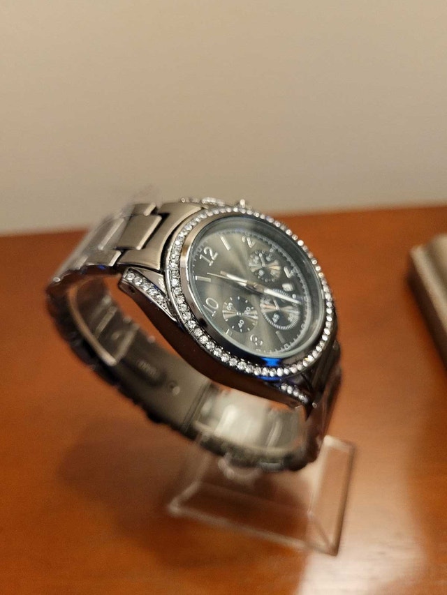 Brand New Women's Black Fashion Watch with Diamond Bezel - photo 3
