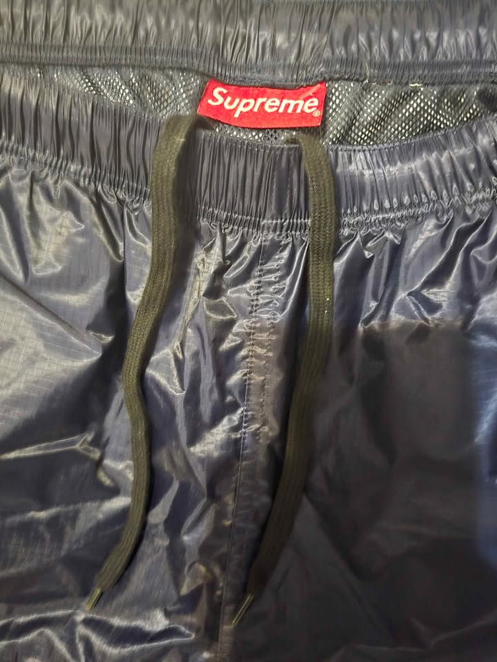 Reflective supreme baggy nylon pants - photo 4