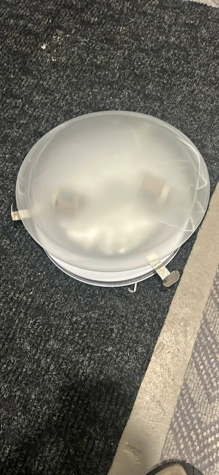 Ceiling light -2bulbs & bathroom, vanity, 4 lights