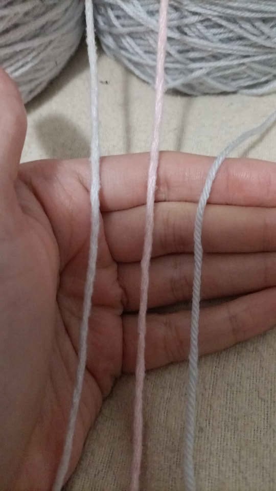 ‼️NEED GONE ASAP‼️Yarn Lot - $5 - photo 3