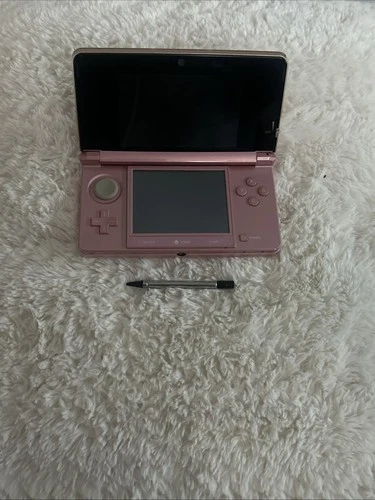 Nintendo 3DS Console - photo 2