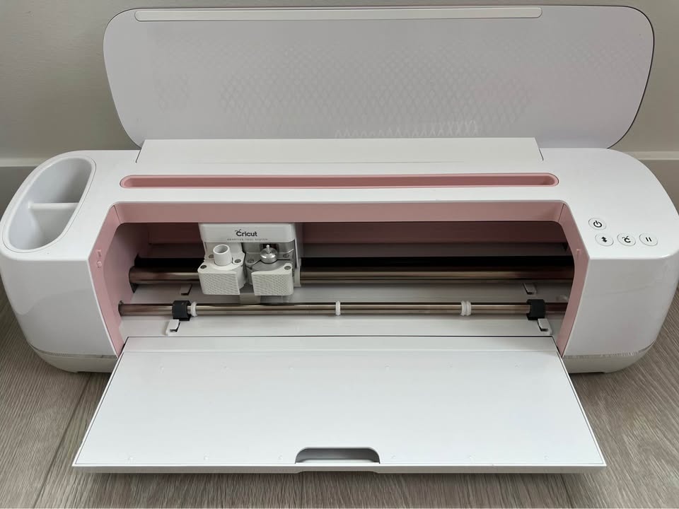 Cricut Maker + Tools & Accessories - photo 2