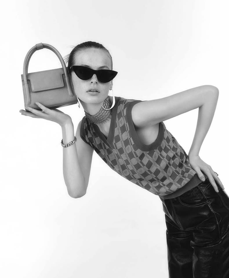 Findkapoor Mini Handheld or Crossbody Bag - photo 5