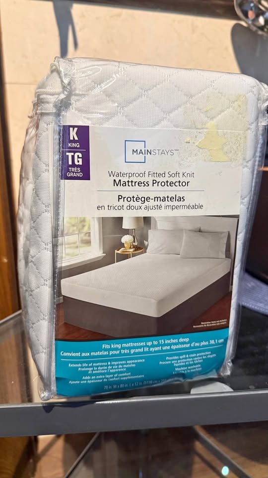 Mainstays King Waterproof Mattress Protector