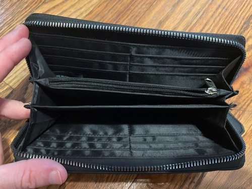 Kenneth Cole Reaction Black Zip Around Wallet - photo 3