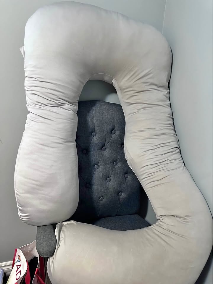 Pregnancy pillow