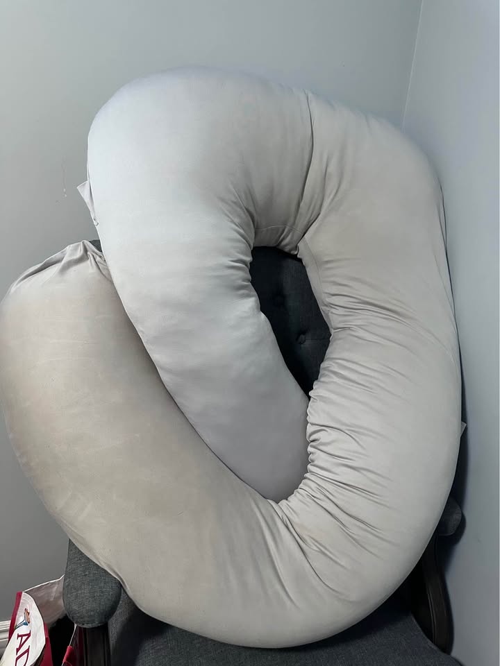Pregnancy pillow - photo 2