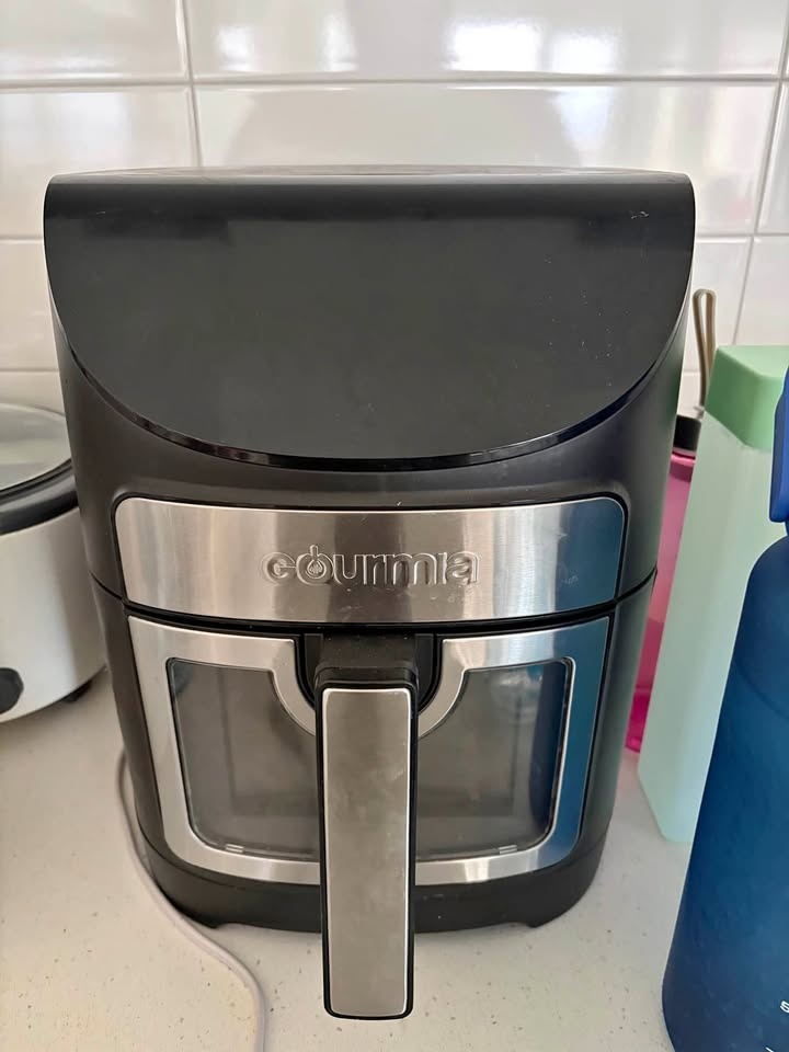 Gourmia air fryer black