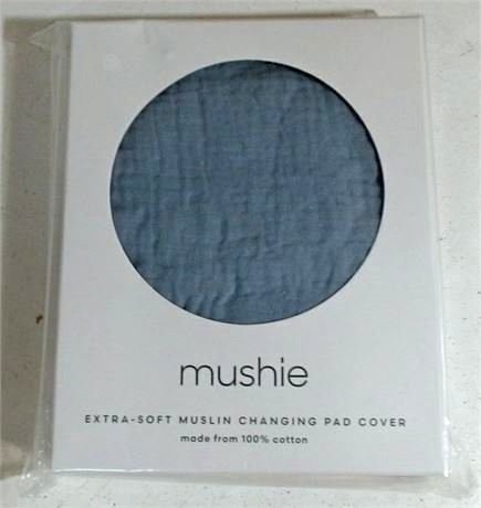 Mushie Extra Soft Muslin Changing Pad Cover (Tradewinds)