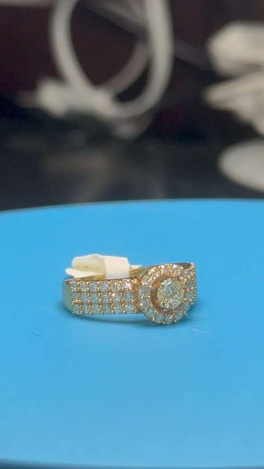 14kt VS Clarity Engagement Ring - photo 2