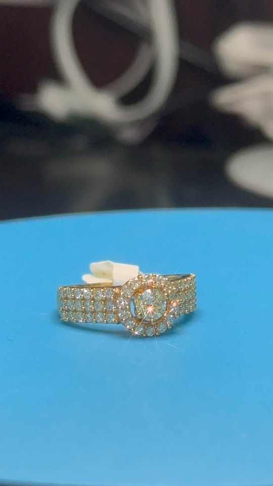 14kt VS Clarity Engagement Ring - photo 3