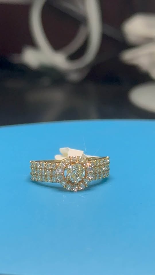 14kt VS Clarity Engagement Ring - photo 4
