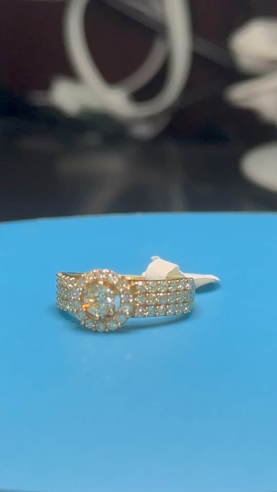 14kt VS Clarity Engagement Ring - photo 5