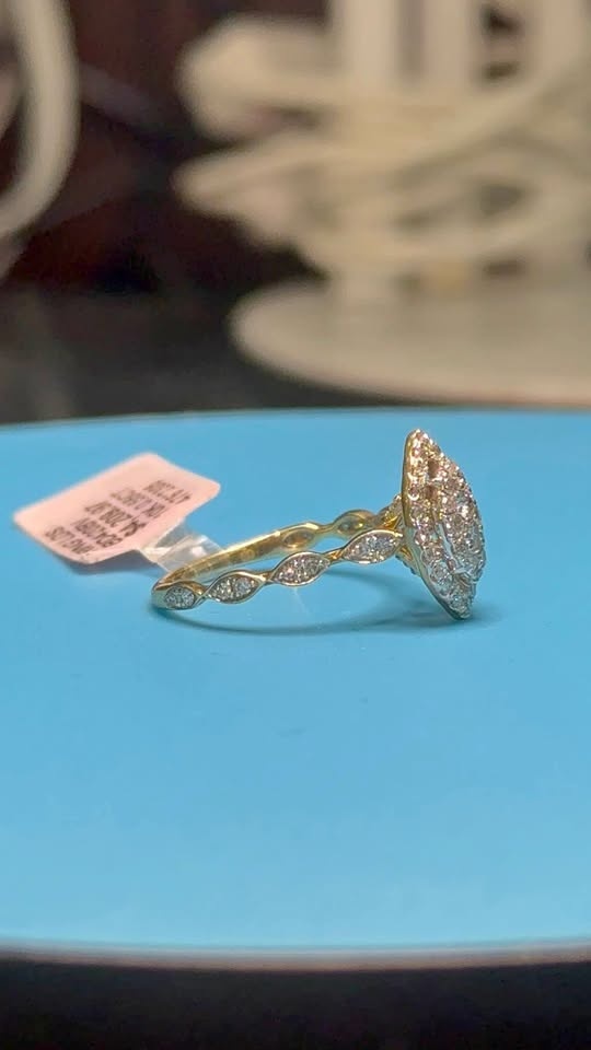 10kt Gold Diamond Ring Marquee Design
