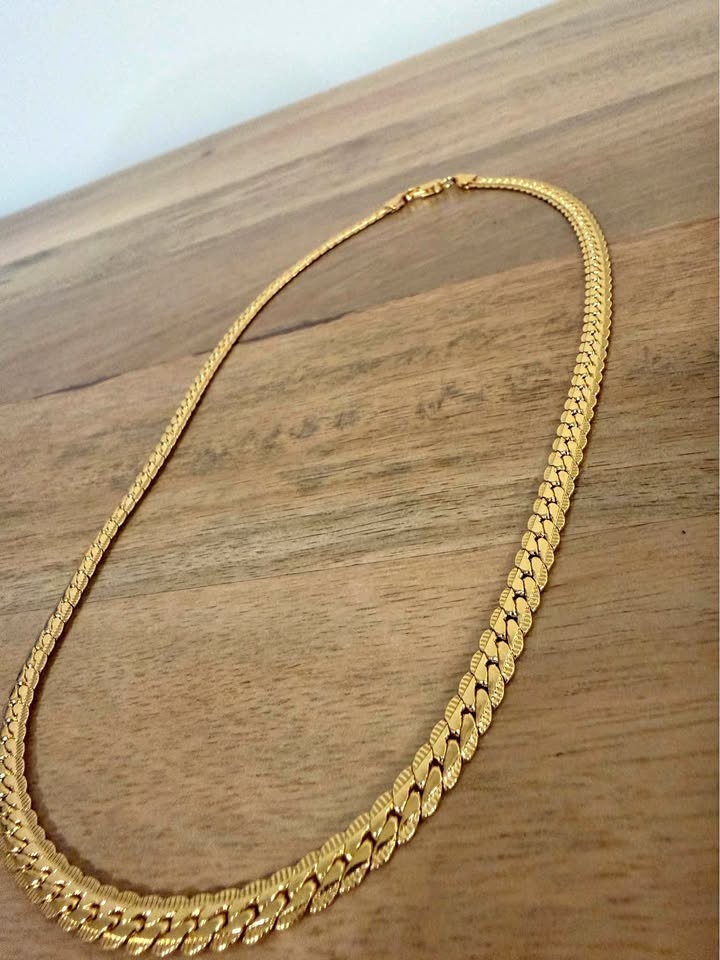 Gold Chain Necklace – New