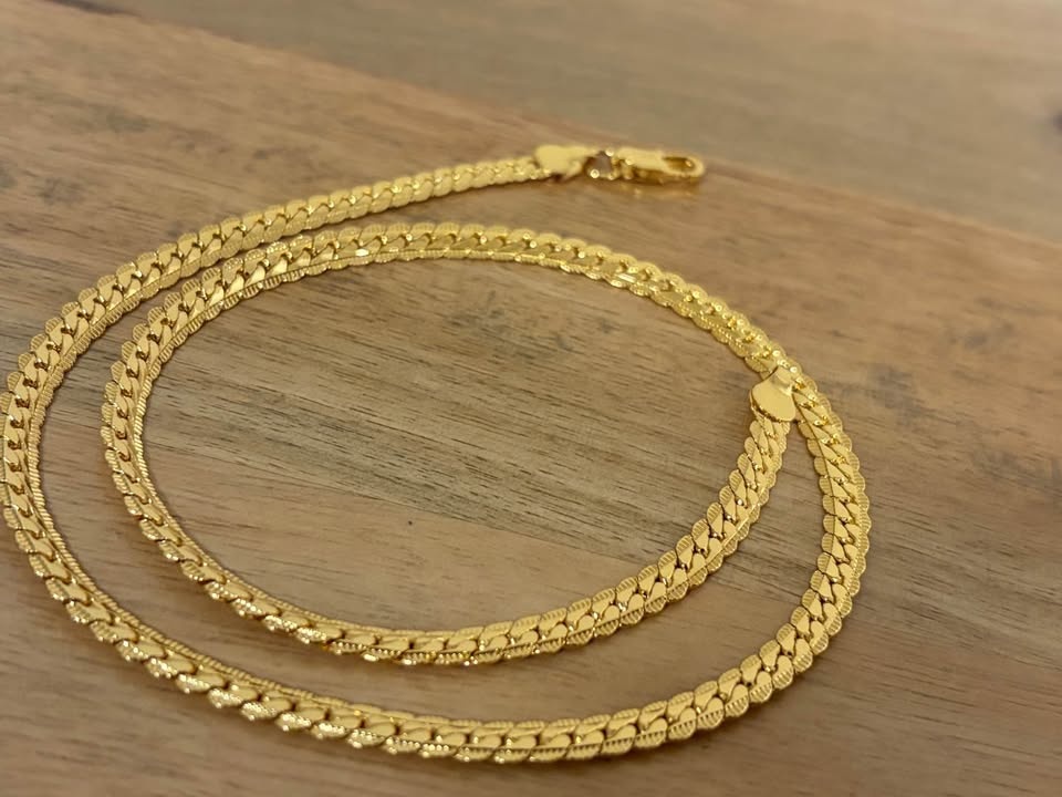 Gold Chain Necklace – New - photo 3