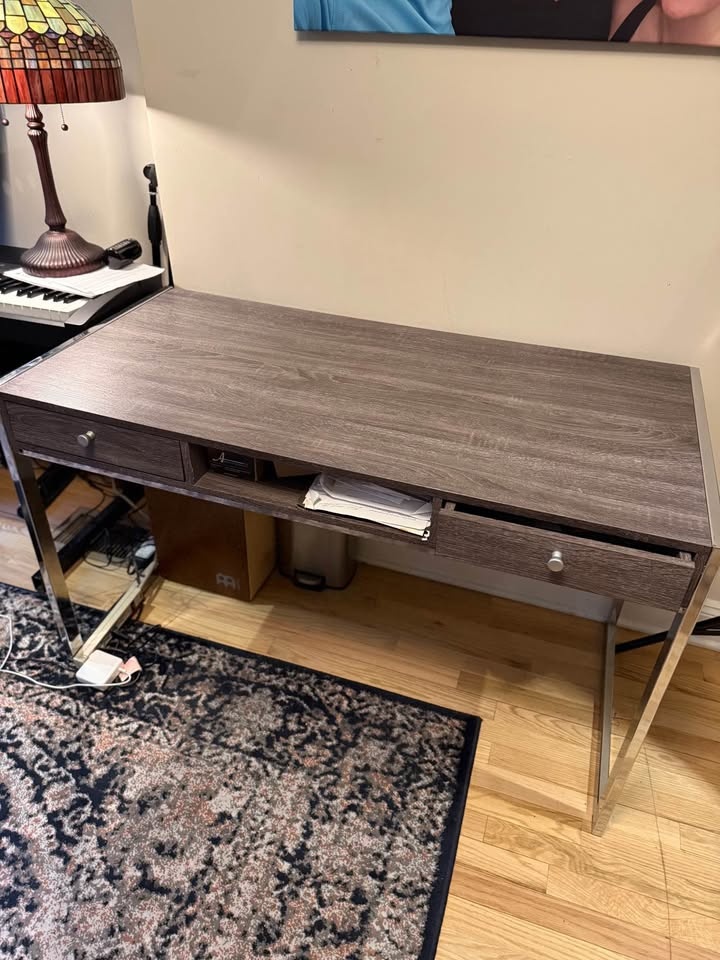 Silver and Wood Modern Desk - photo 4