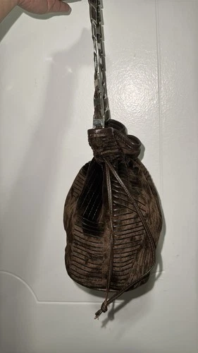 Vintage Y2K Chocolate Velvet Slit-Stitch Drawstring Bucket Bag - photo 2