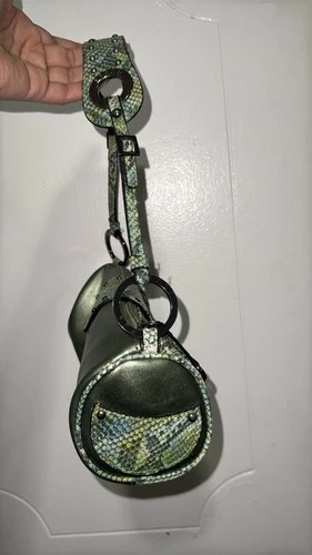 Vintage Guess Y2K Green Snakeskin Baguette Bag - photo 5