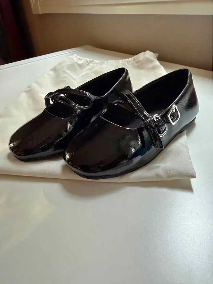 Black Patent finish girls toddler fancy shoes - Zara - New! thumbnail