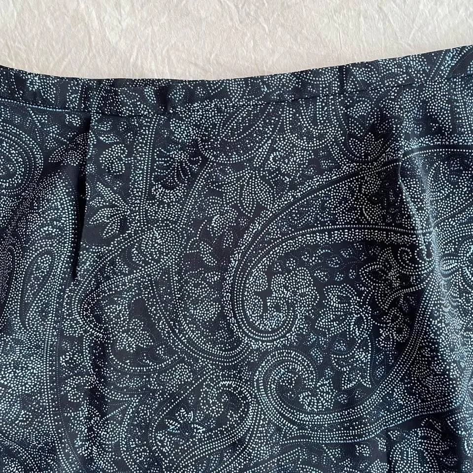 Vintage Flow-y Jessica Paisley Skirt (S/M) image indicator(2)